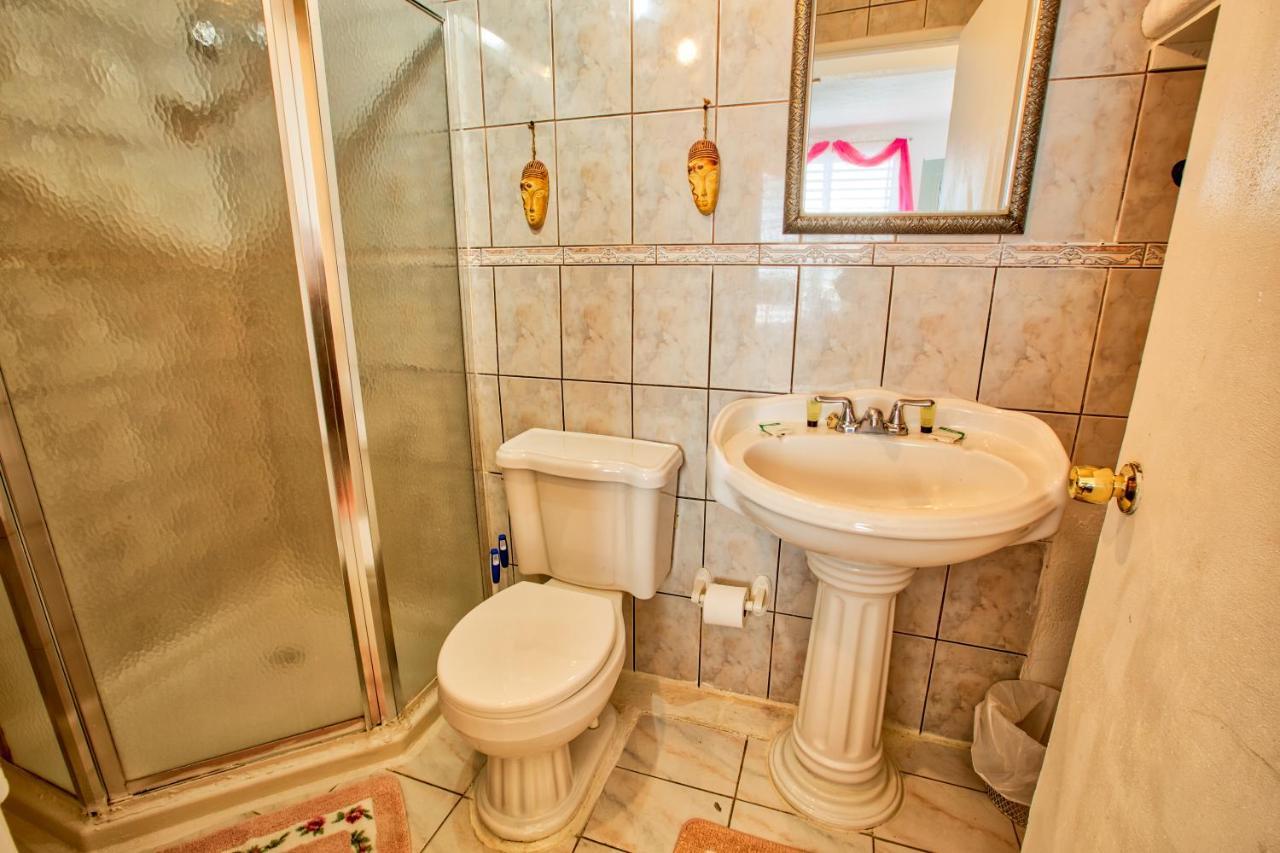 Coconut Palms Inn Rincon Dış mekan fotoğraf