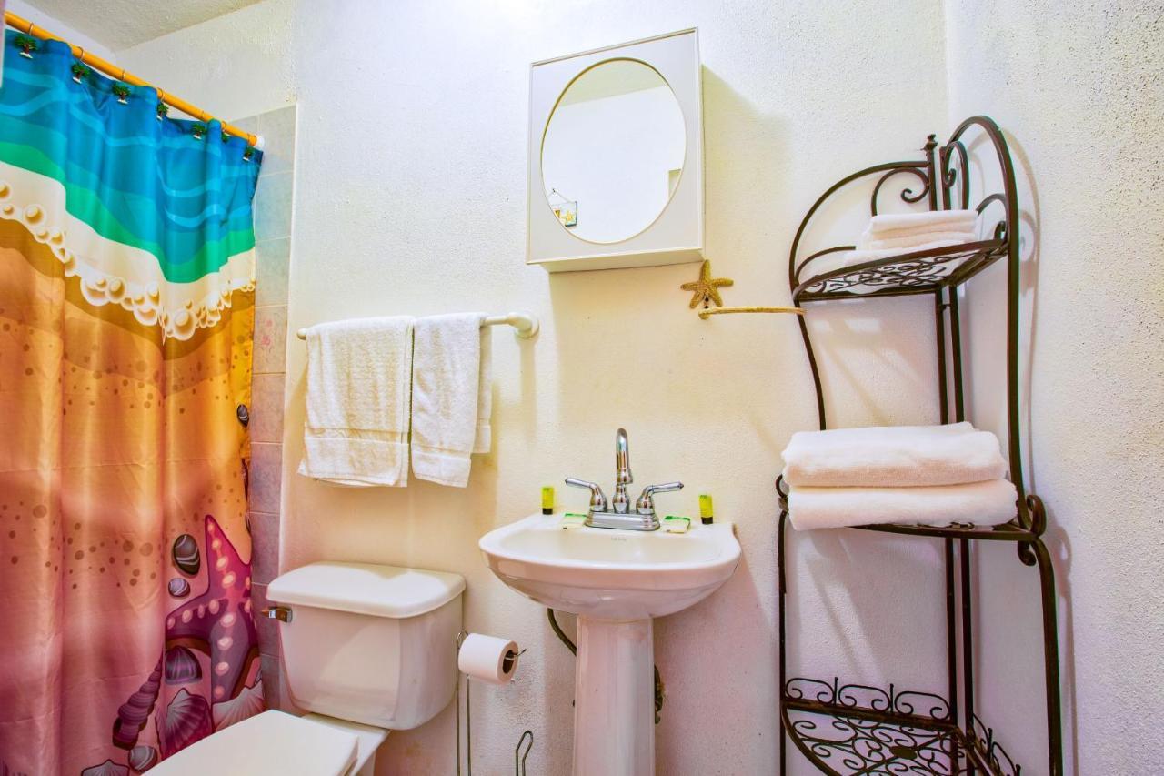 Coconut Palms Inn Rincon Dış mekan fotoğraf