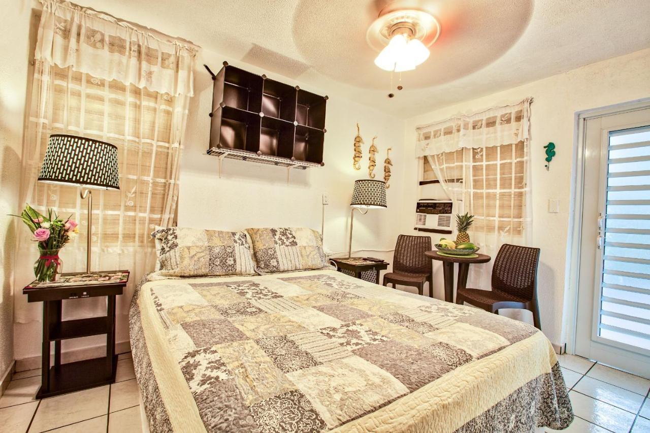 Coconut Palms Inn Rincon Dış mekan fotoğraf